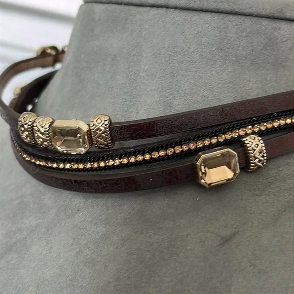 Faux Leather Magnetic Choker Necklace - Picture 3 of 6